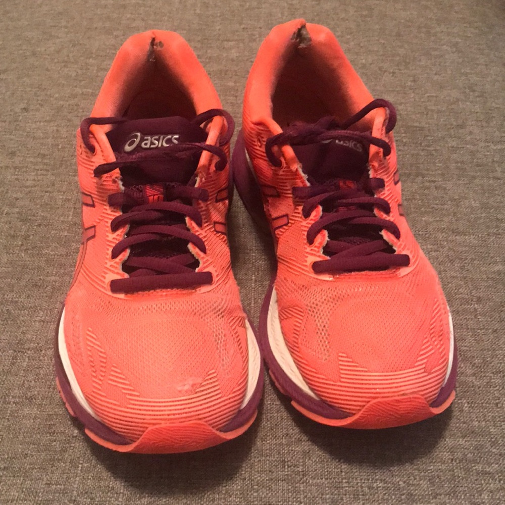 ASICS nimbus 19 running shoes, size 8 medium